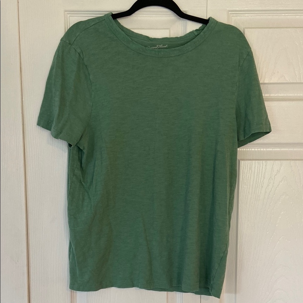 Universal Thread Green Short Sleeve Crew Neck Tee